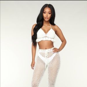 NWT Top and pants crochet set 🍇